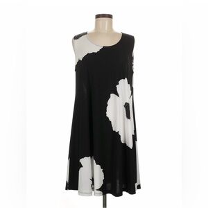 Black and White Sleeveless A-Line Dress